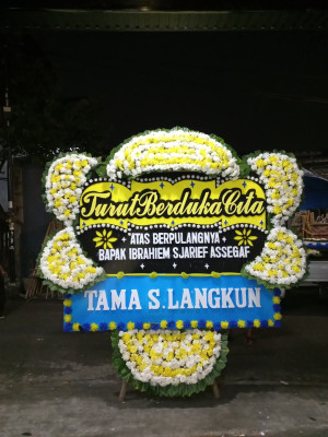 Papan Bunga Duka di Warudoyong