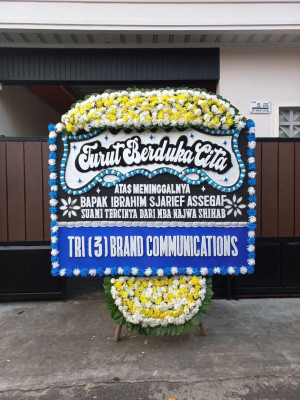 Papan Bunga Duka di Warudoyong